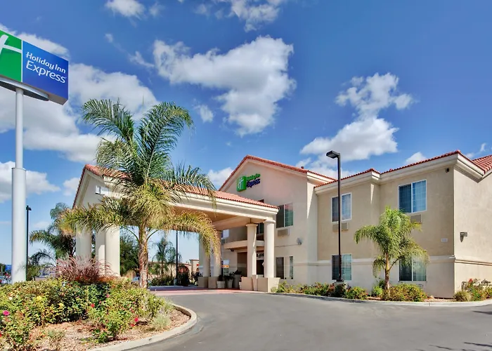 Holiday Inn Express Delano Highway 99 By Ihg